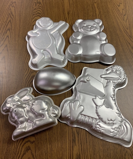 Cake pans 450