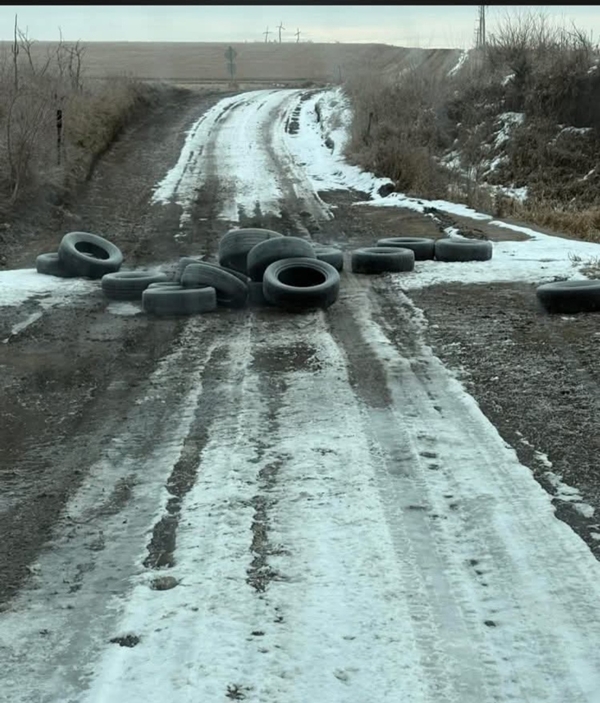 Tires 1 600