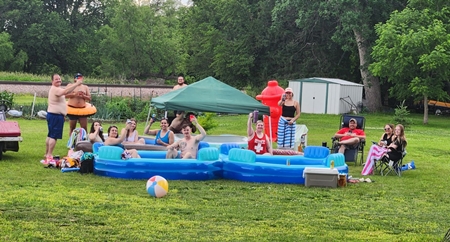 Pool Party 450