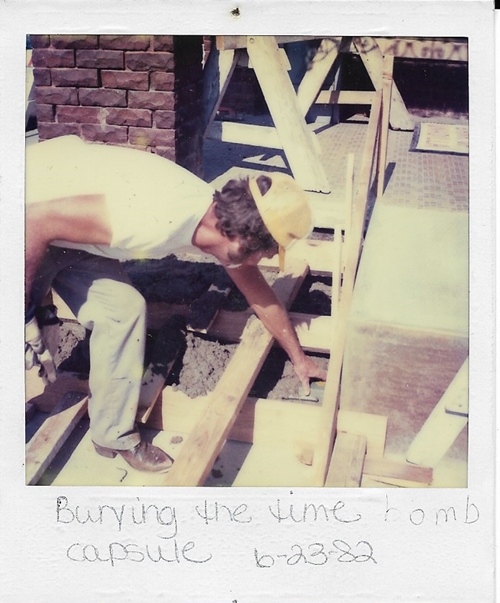 Bank Time_Capsule_1982_001_500