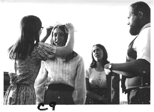 Connie_getting_crowned