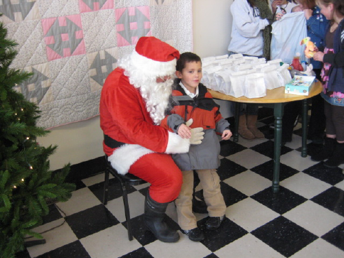 Landon_Oelke_and_Santa