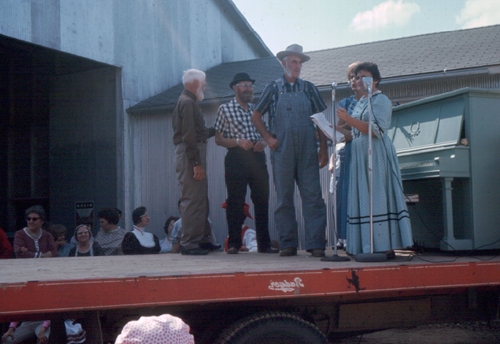 Parades 19_500