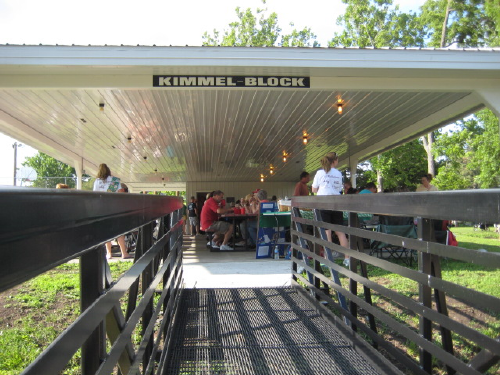 Shelter_and_bridge