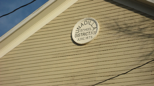 school medallion
